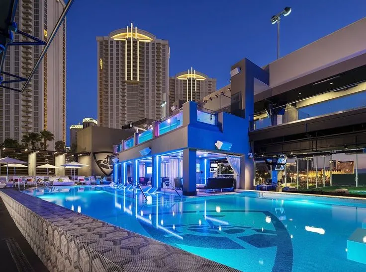 Voyanique Macau